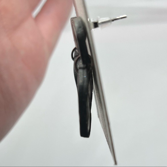 Handcrafted NWT Clay Earrings - Picture 6 of 9